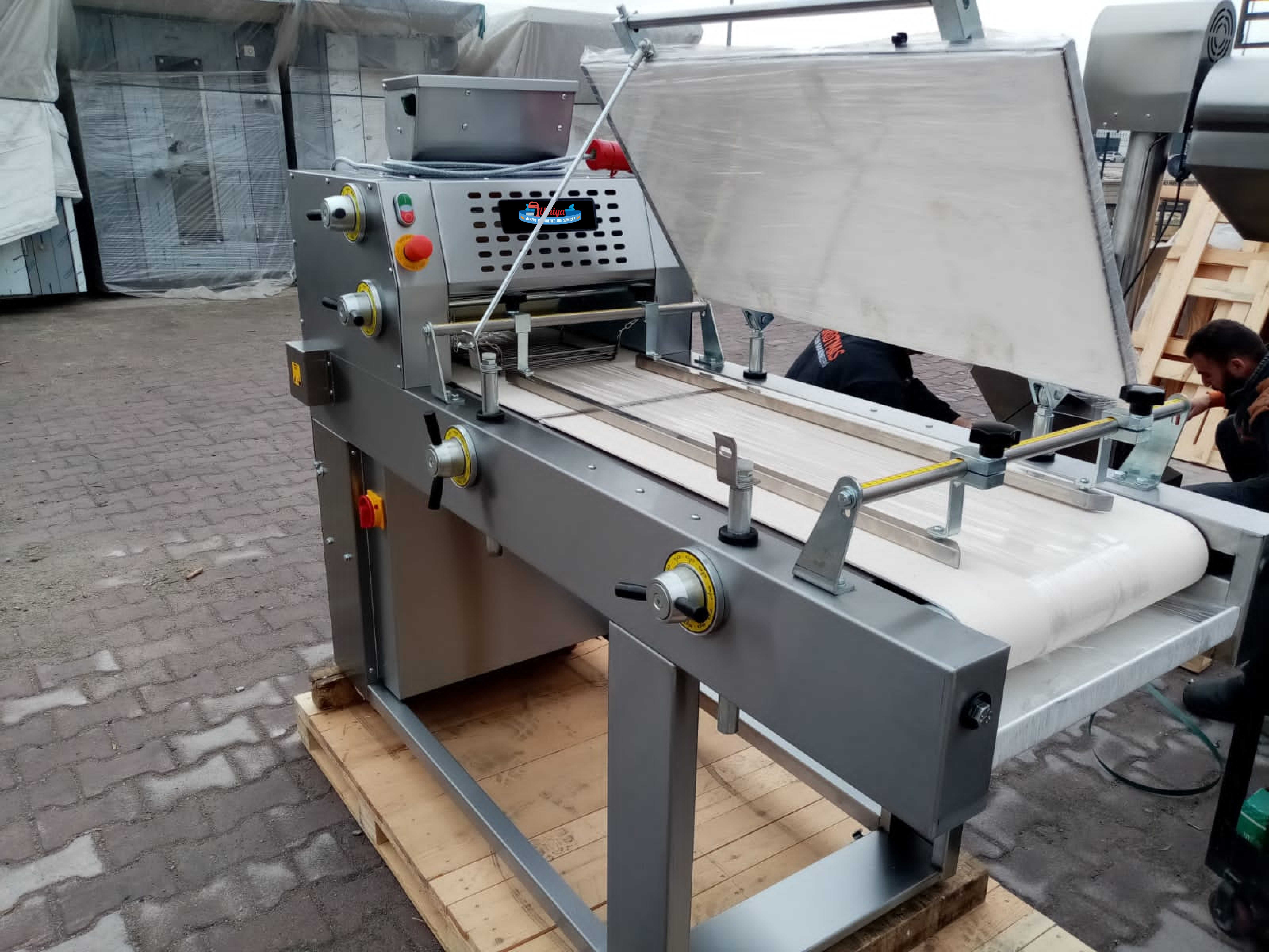 Daugh moulder